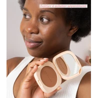 La rosée poudre compact foncé 04